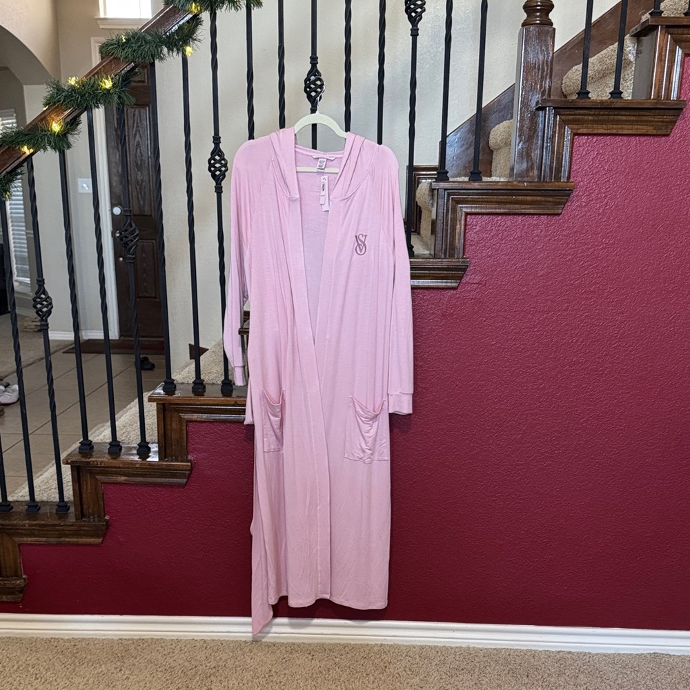 Victoria's Secret Light Pink Hooded Robe